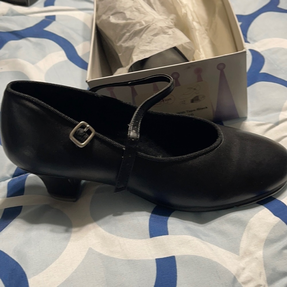 New Revolution tap shoes